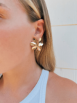 paloma-flower-stud-earrings-256319